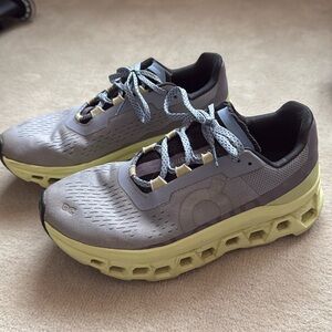 GUC On Running Cloudmonster NimberHay Light Gray, Purple, neon yellow) size 7.5